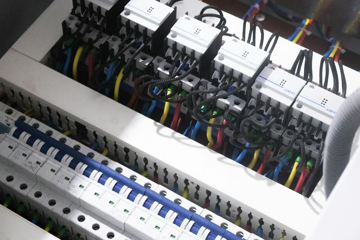 Electrical and Instrumentation Engineering Services